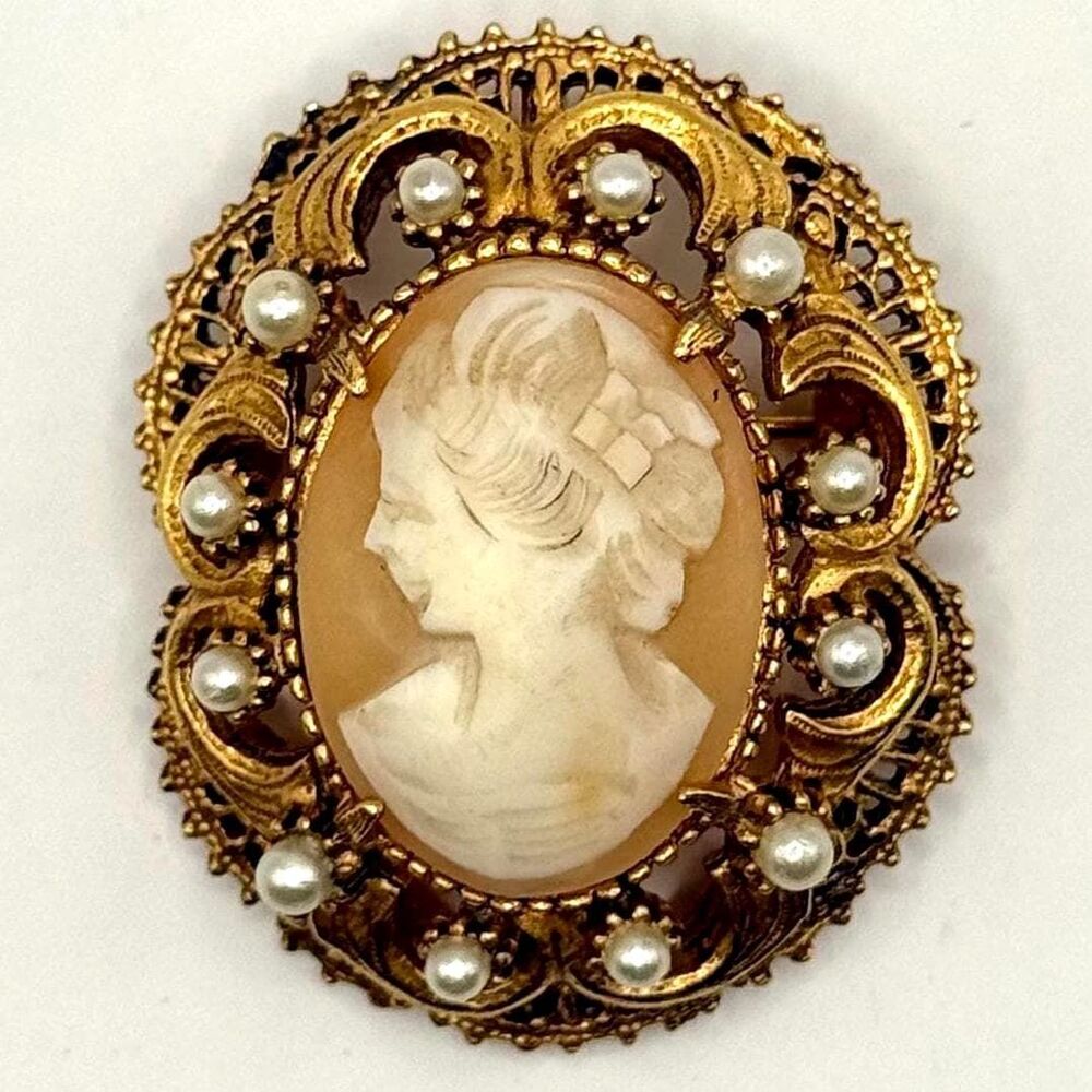 Vintage Florenza Hand-Carved Shell Cameo Pendant Brooch Gold Tone Faux Pearl